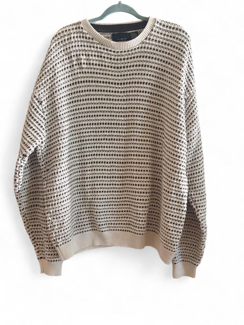 Bill Blass Beige and Black Textured Crewneck Sweater
